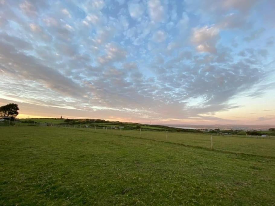 Lily Cosy Campervan With Sea Views & Amazing Sunrises St Ives Zewnętrze zdjęcie